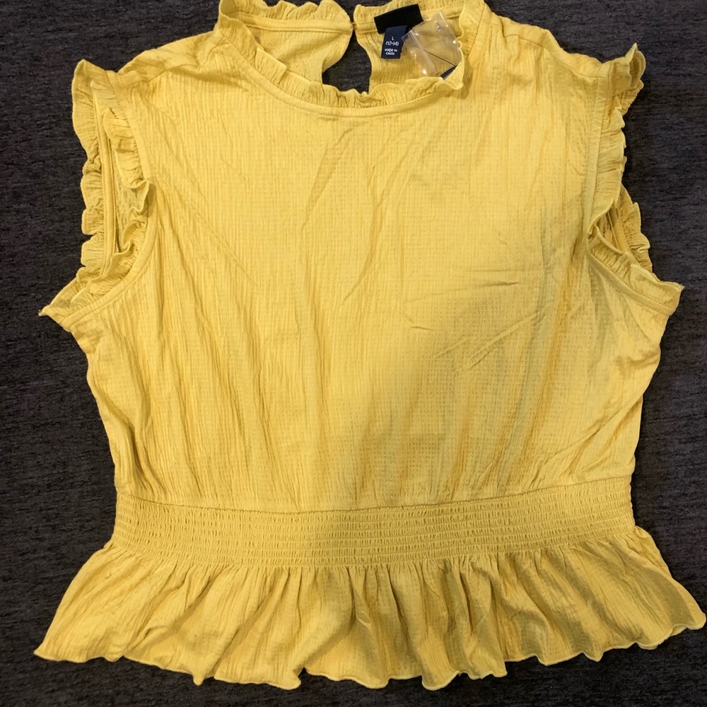 Scoop Women's Smocked Crop Top. Size Large 12/14. BNWT